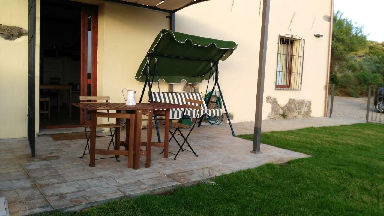La Peonia Casa Vacanze In Montagna Prato Verde Panorama Stupendo Sardegna Seùlo Exterior foto